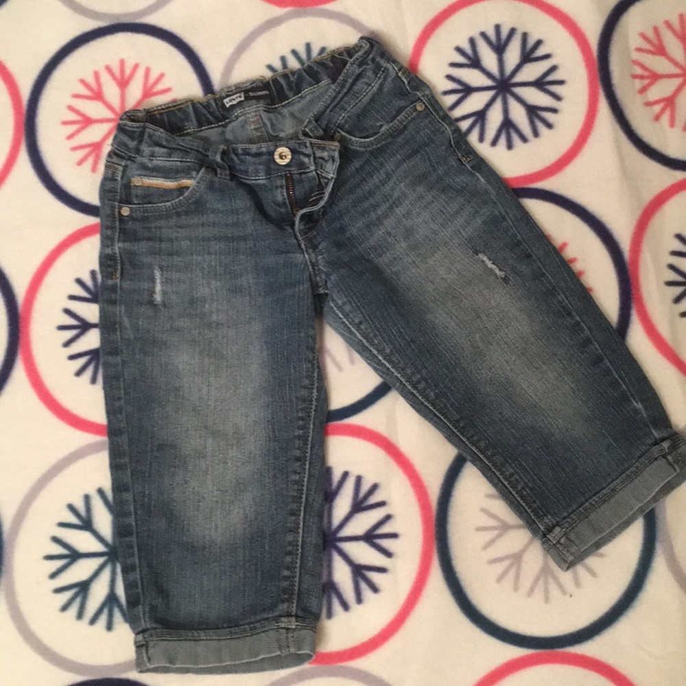 These are some Levies-skimmer shorts